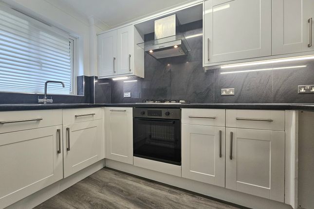 Flat 3 Freshford Court,, Westmoreland Road, Bromley photo 2