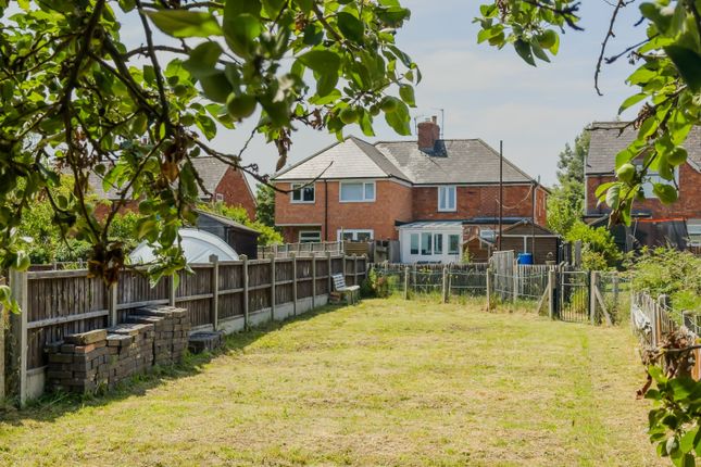8, Witts Lane, Swindon photo 3