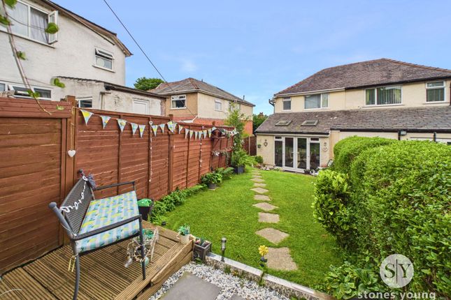 18 Brownhill Road, Blackburn photo 2
