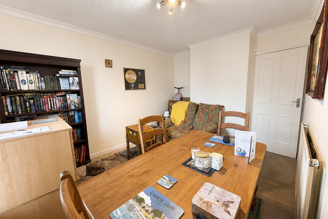 First floor flat, 70, Highland Road, Southsea photo 3