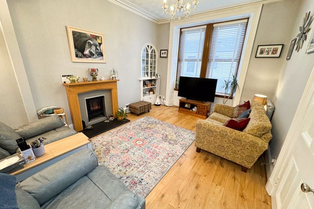 3 Market Street, Macduff photo 2