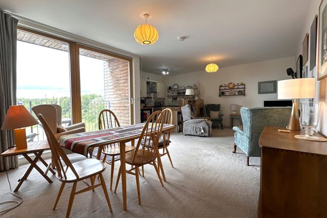 Flat 201, The Roundhead Building, Warwick Brewery, Newark photo 2