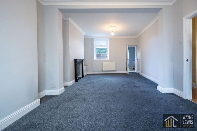 22, Thomas Street, Caerphilly photo 4