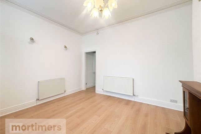 24, Kings Road, Lancashire photo 4