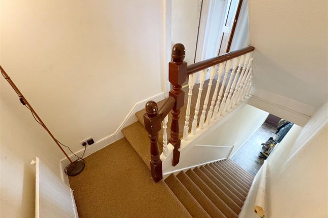 Top Floor Flat, 548, Bath Road, Brislington, Bristol photo 5