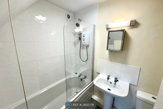 Flat C, Westgate House Westgate, Grantham photo 2