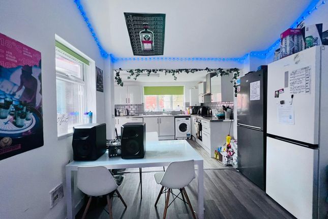 82 Lenton Boulevard, Nottingham photo 2