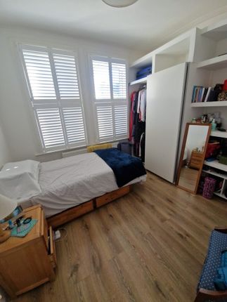 30, Kings Road Wood Green, London photo 4