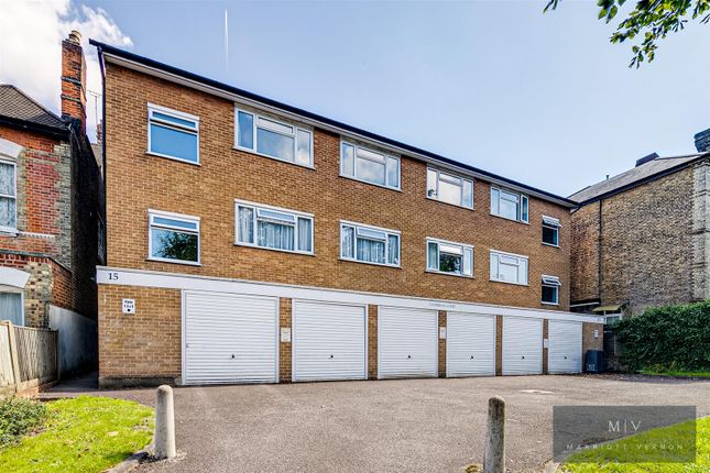 Flat for sale in South Park Hill Road, South Croydon
