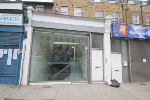 Thumbnail Property to rent in Shop, Holloway Road, London