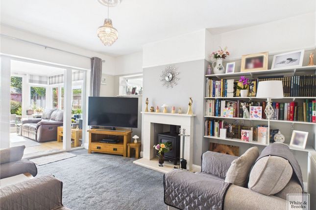 29 Aldwick Gardens, Bognor Regis photo 2