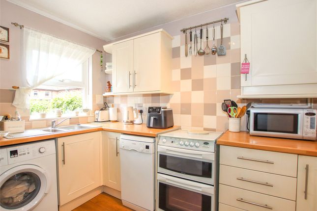 66, Spartina Drive, Hampshire photo 4