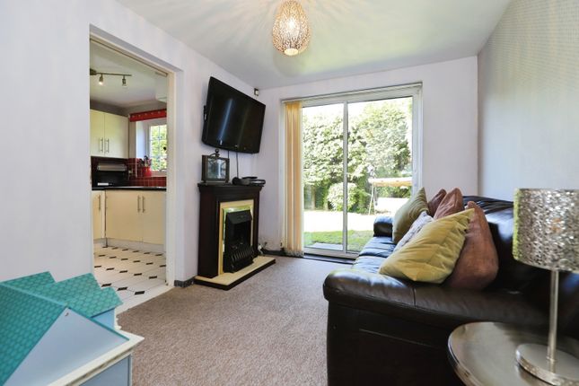 28, Edge Hill Drive, Wolverhampton photo 4
