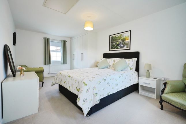 3, Pickerings Avenue, Swadlincote photo 3