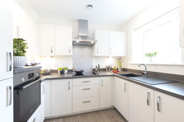 Flat to rent in The Dean, Alresford