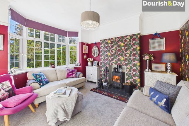 56 Rowley Bank, Stafford photo 2