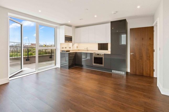 2-bed flat on 187 Samuelson House,Greenview Court, Bridge Road, Southall, £418,000