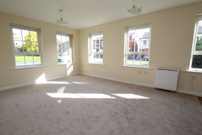 Flat for sale in Gale Close, Littleborough
