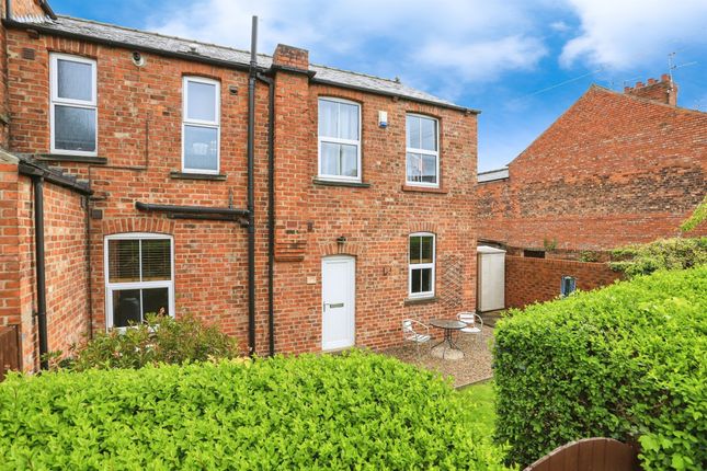 Flat for sale in East Parade, York