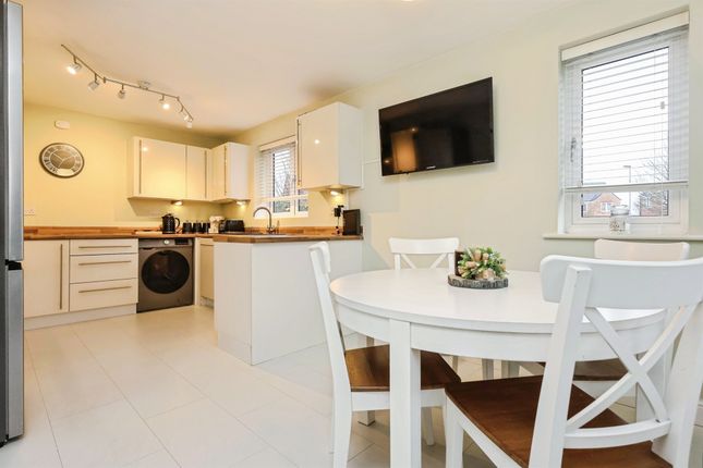 34, Silvermere Park Way, BIRMINGHAM photo 4