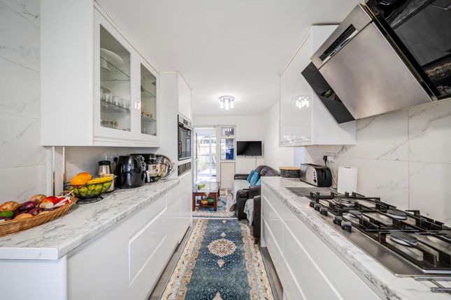 15, Robb Road, Stanmore photo 4