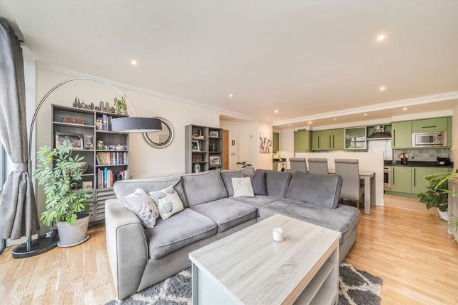 Flat 8, Ferry Quays, 6, Ferry Lane, Brentford photo 4