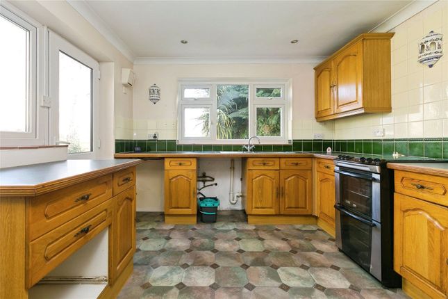 7, Halwyn Terrace, Cornwall photo 2