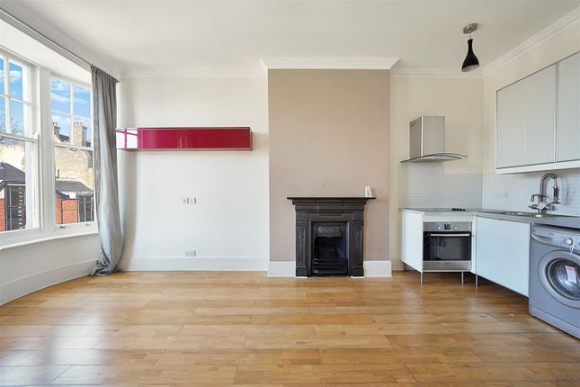Flat 30 Alexandra Mansions, 333, Kings Road, London photo 4