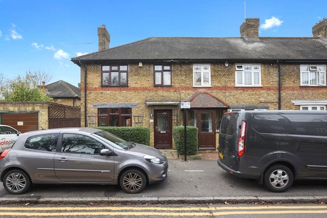 End terrace house for sale in Lewis Avenue, London