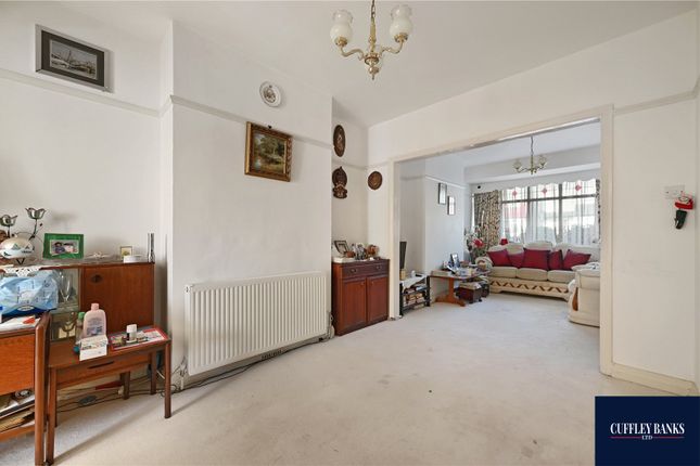 Thumbnail Terraced house for sale in Jubilee Road, Perivale