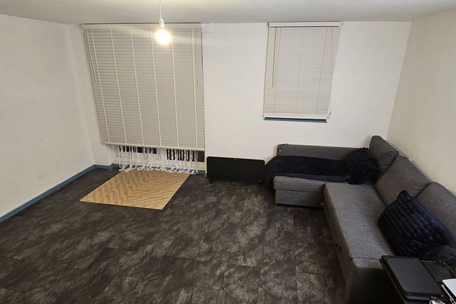 Hatfield Court,64, Canberra Drive, Northolt photo 4