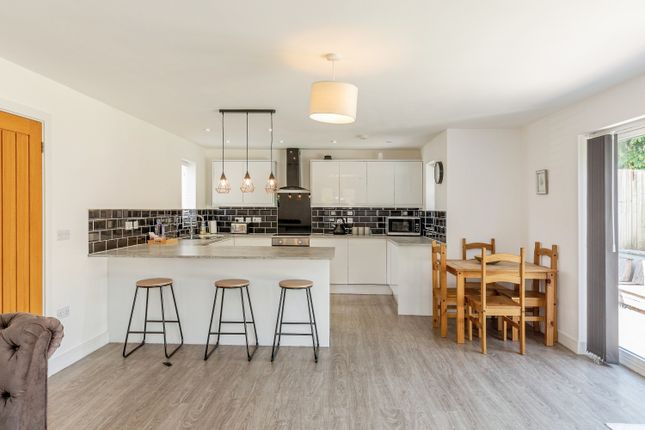 Kitchen / Living Room 2