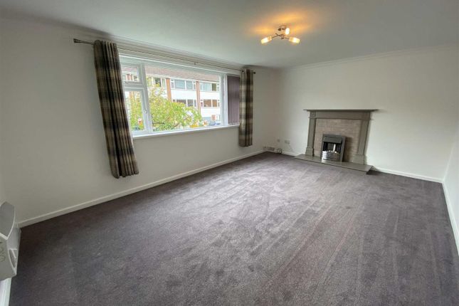 Beech Farm Drive, Macclesfield photo 3