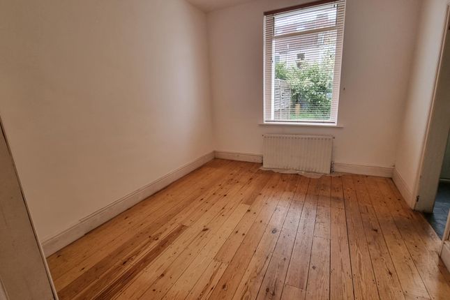 Terraced house to rent in Sloan Street, St George's Park, Bristol
