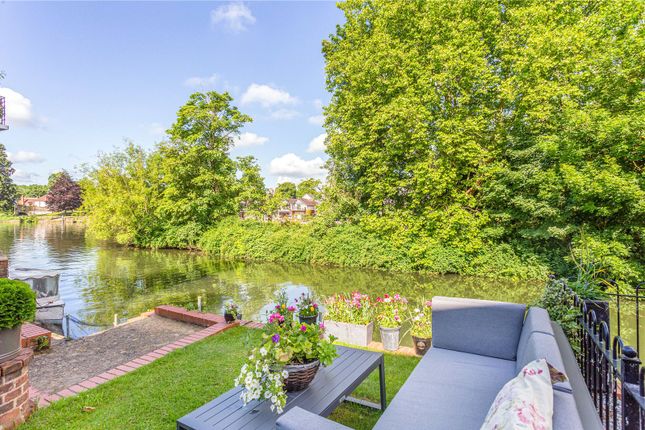 Thumbnail Terraced house for sale in Pages Wharf, Mill Lane, Taplow, Maidenhead