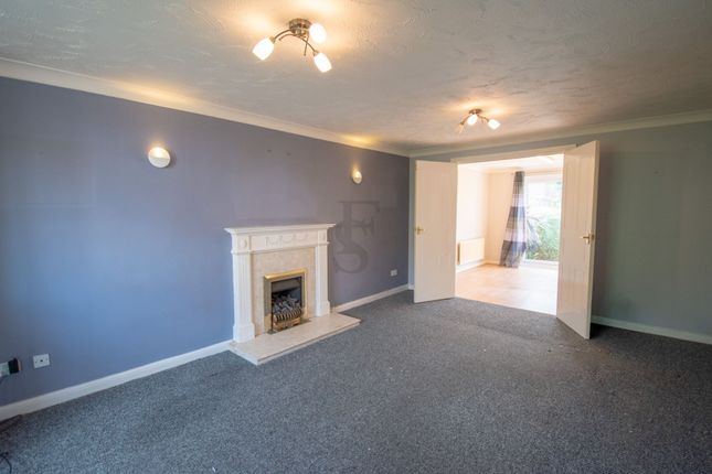 40 Hollowtree Road, Leicester photo 3