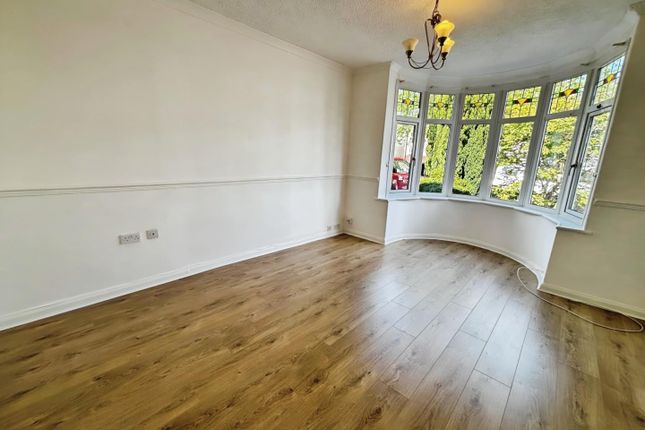 32, The Lindens, Birmingham photo 2