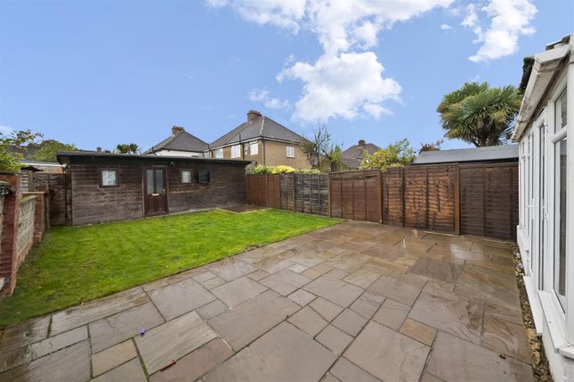 32, Dawley Avenue, Uxbridge photo 4