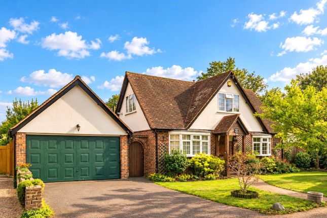 3-bed detached on Edwin Road, West Horsley, £975,000