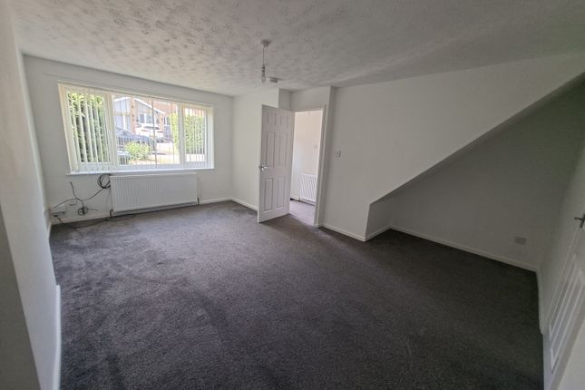 36 Thistlewood Road, Outwood, Wakefield photo 2