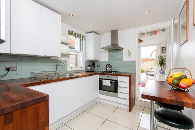 Terraced house for sale in Victoria Terrace, Seabrook