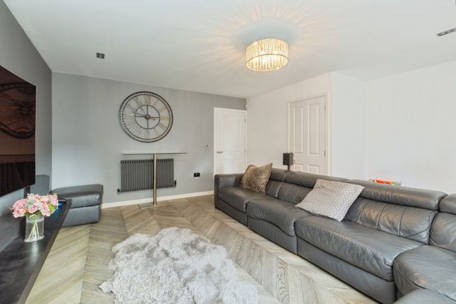 3, Claygate Corner, Aylesbury photo 4