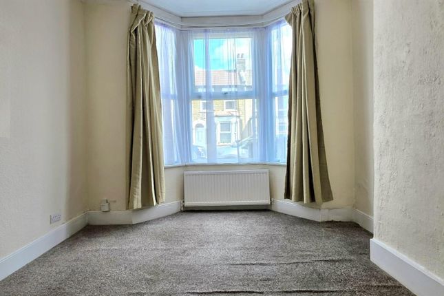 65, Henley Road, London photo 2