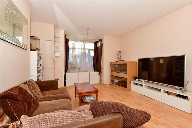 Flat for sale in Cornwall Gardens, Cliftonville, Margate, Kent
