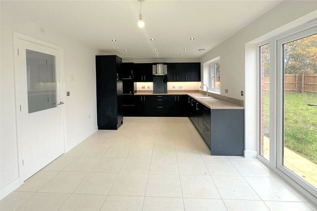 6, Barley Birch Drive, Botesdale photo 4