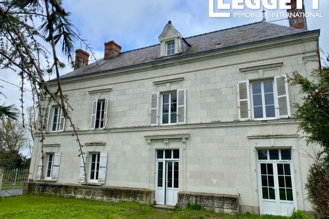 Thumbnail Villa for sale in Loire-Authion, Maine-Et-Loire, Pays De La Loire