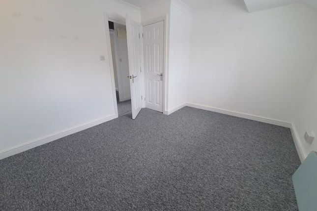 48, Boakes Drive, Stonehouse photo 3