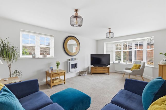 11 Georges Place, Tarporley photo 3