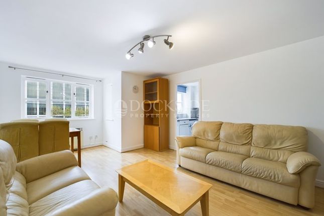 Thumbnail Flat to rent in Wheat Sheaf Close, London