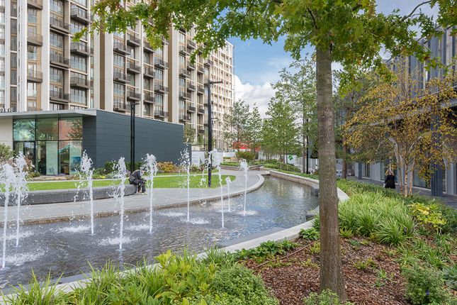 Flat for sale in Wood Lane, White City